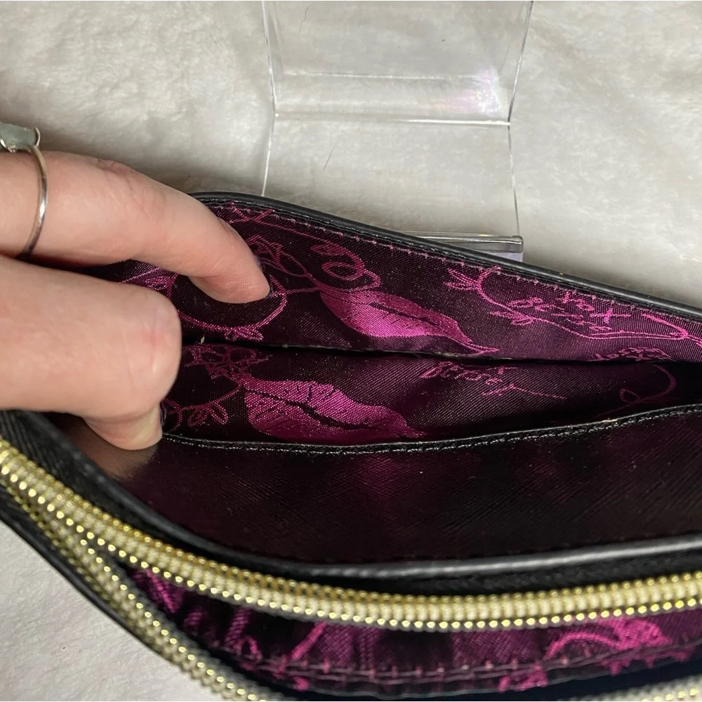 EUC Betsey Johnson Wristlet/Wallet